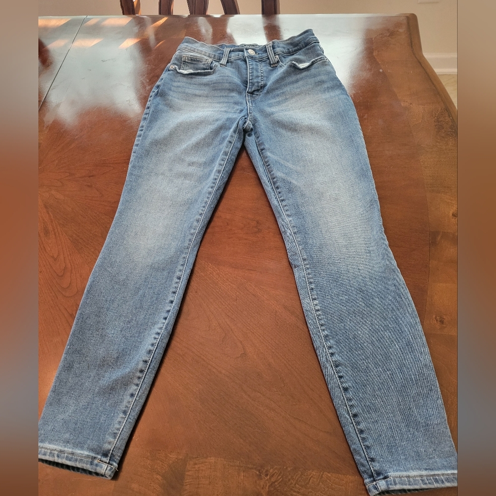 💎!!7/$25.!!💎Lucky Jeans!
